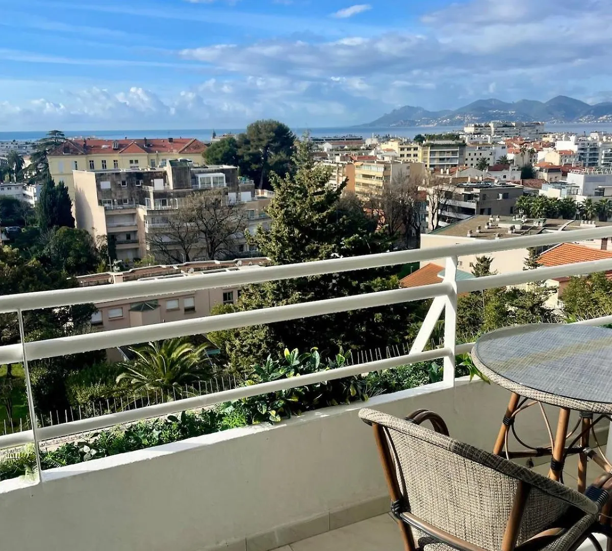 Apartment Luxueux 45M2 Vue Mer Panoramique Terrasse Sud Montfleury Proche Banane Cannes